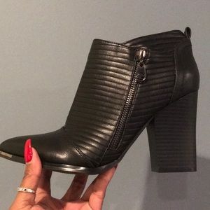 Women’s Short Booties